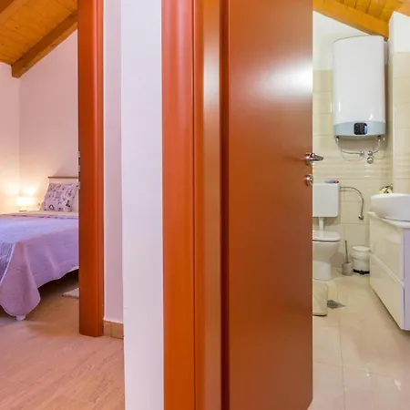Holiday home In Stankovci (Zadar)