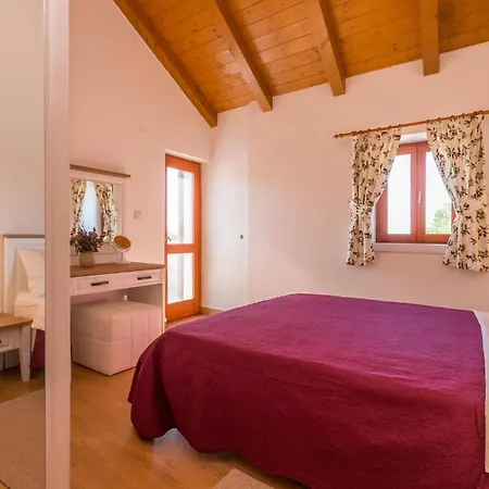 Lovely In Ferienhaus Stankovci (Zadar)