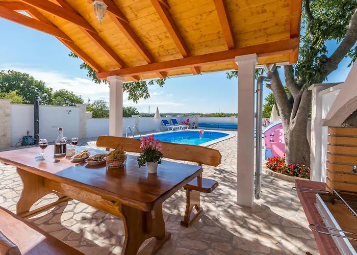 펜션 Lovely In Stankovci (Zadar)